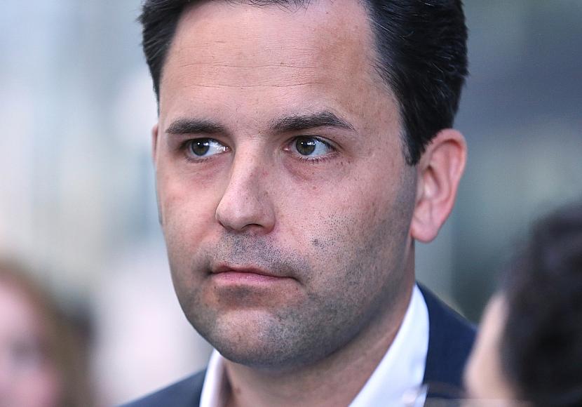 Deutsche Politiker kritisieren von der Leyen für Zoll-Abkommen