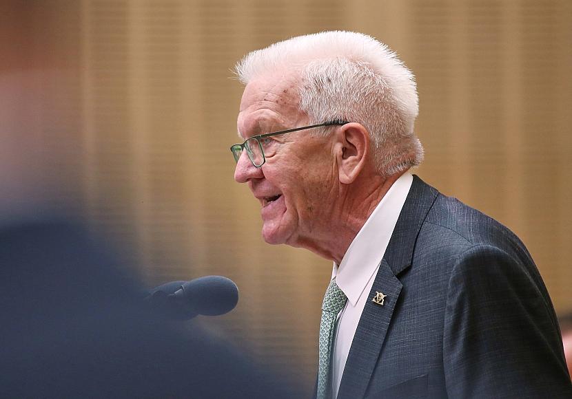 Kretschmann nennt Kurs der Grünen Jugend 