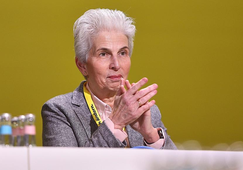 Strack-Zimmermann hat geringe Erwartungen an Merz` Schaltkonferenz
