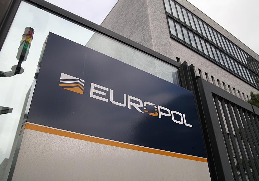 Europol meldet Beschlagnahmung von Falschgeld in Millionenhöhe
