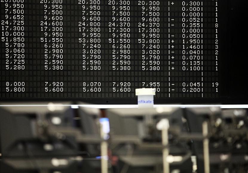 Dax bleibt im Minus - Anleger warten auf neue Handelsimpulse