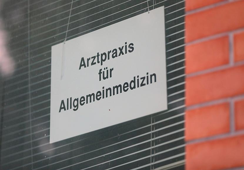 DGB kritisiert Linnemann-Vorstoß gegen telefonische Krankschreibung