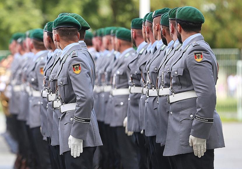 Unionsfraktion pocht auf Pflicht-Automatismus für Wehrdienst