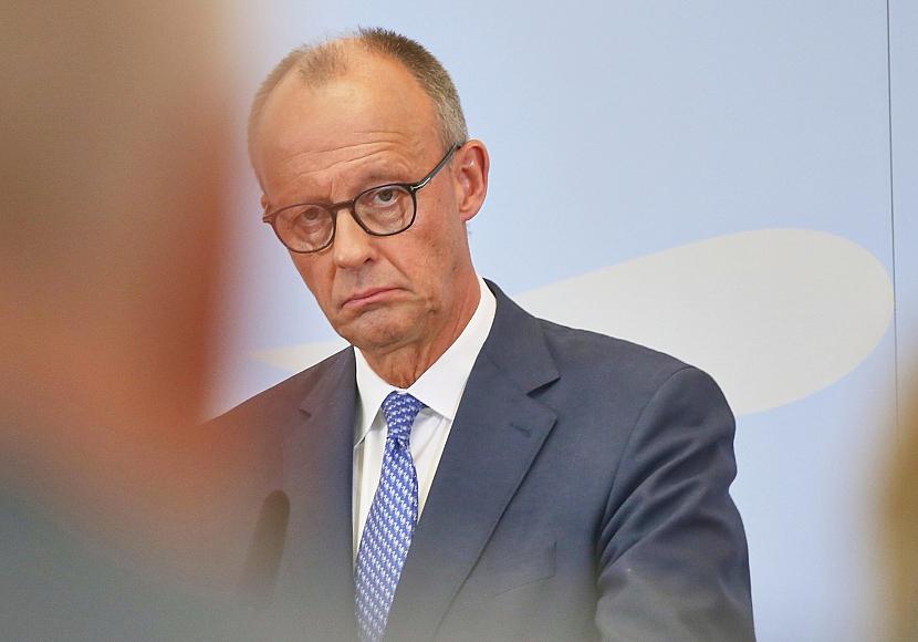 Forsa: AfD weiter vor Union - Unzufriedenheit mit Merz