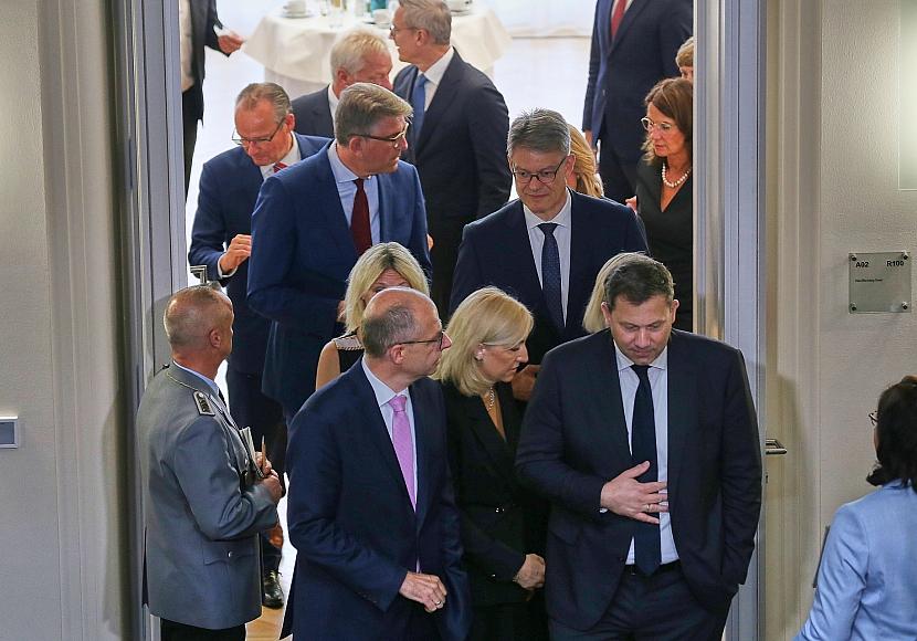 Umfrage: Mehrheit glaubt nicht an 
