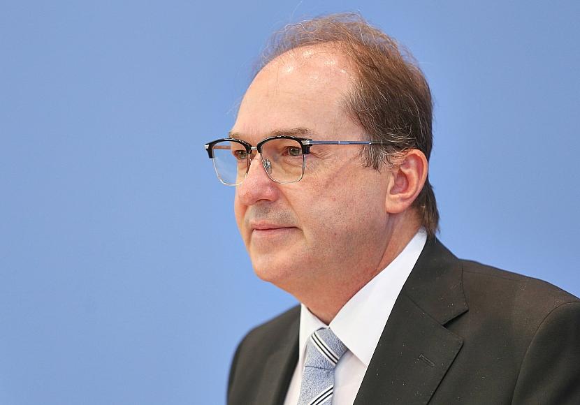 Dobrindt sieht sich durch Urteil zu Aufnahme von Afghanen bestätigt