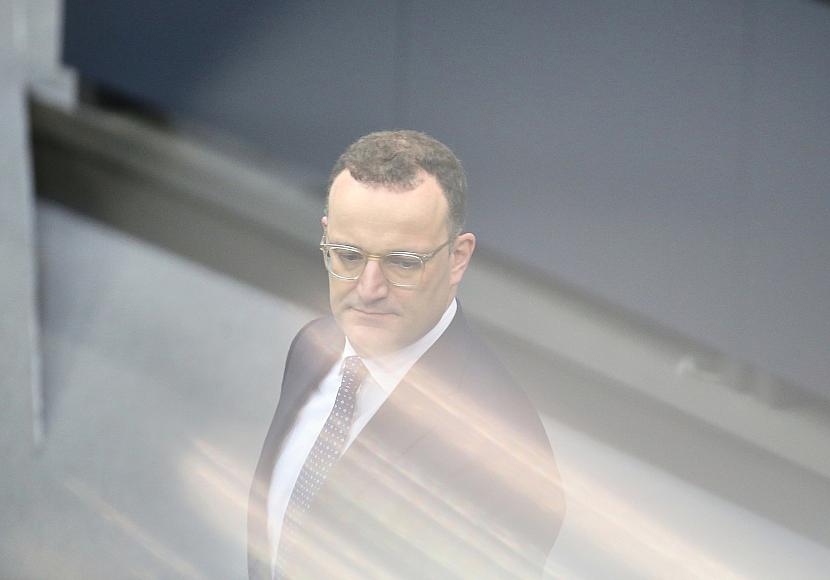 Spahn: Atomwaffen in Frankreich und Großbritannien mitfinanzieren