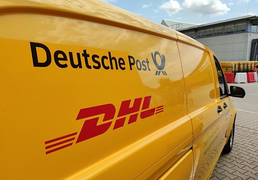 DHL sucht Tausende Paketboten für Weihnachtsgeschäft