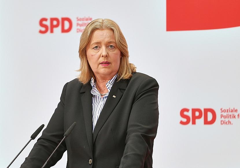 Bas bekennt sich zur deutschen Stahlindustrie