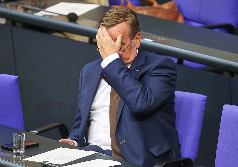 Scharfe Kritik an Pistorius wegen Milliardenprojekt Digitalfunk