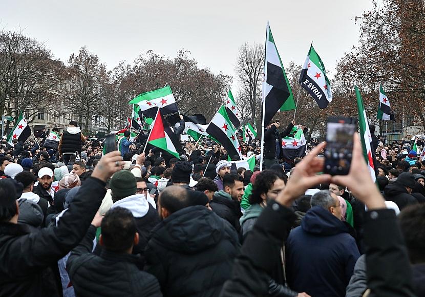 Zuzüge von Syrern nach Assad-Sturz halbiert