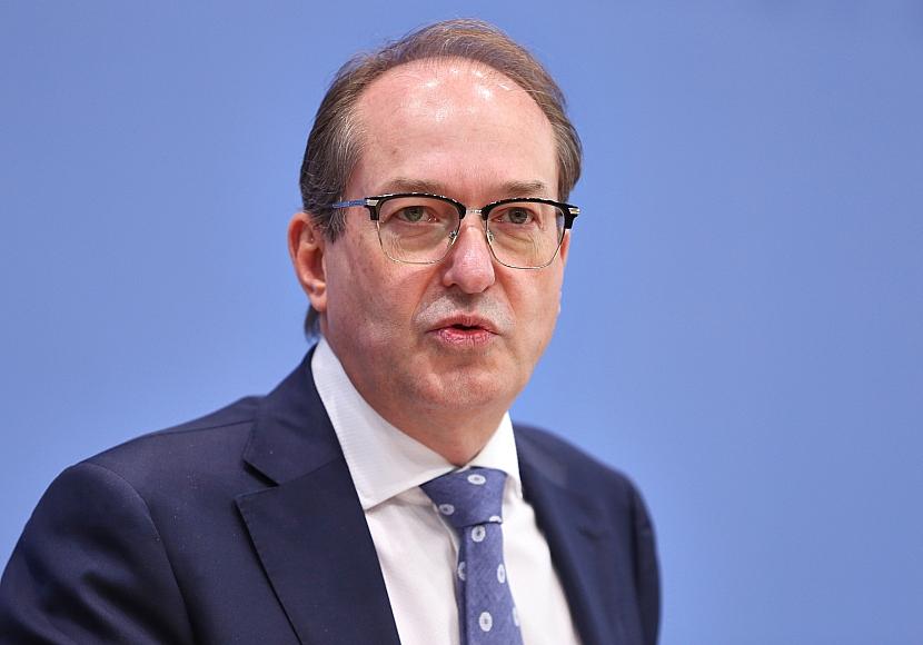 AG Kritis warnt vor Dobrindts 