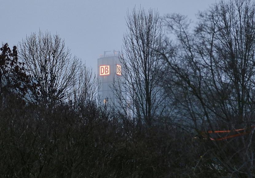 Bahn-Chefin erwartet viele unpünktliche Züge und mehr Baustellen