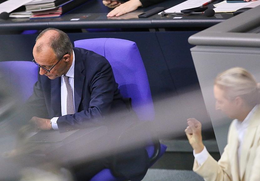 Politbarometer: Union und AfD weiter gleichauf