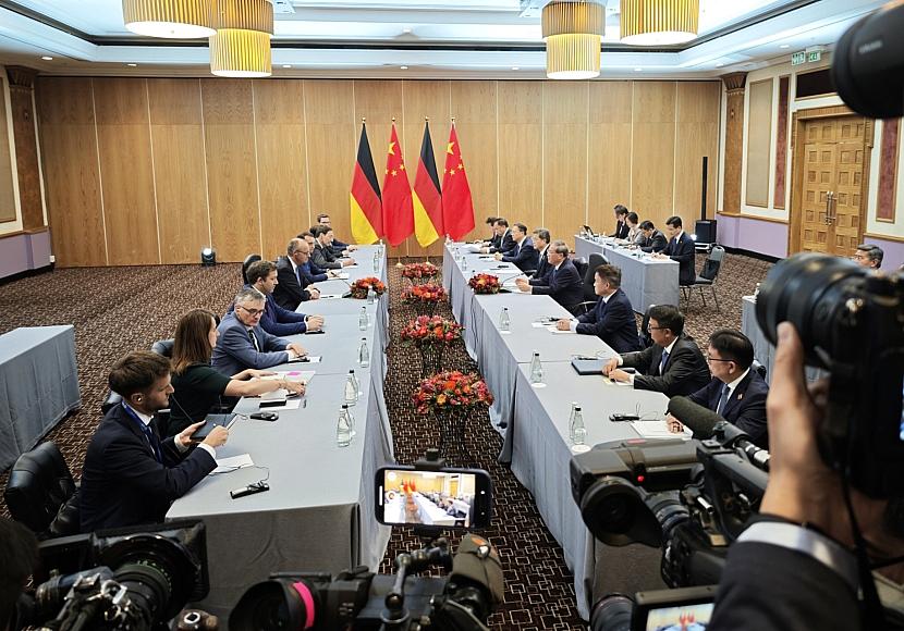 Merz trifft chinesischen Ministerpräsidenten beim G20-Gipfel