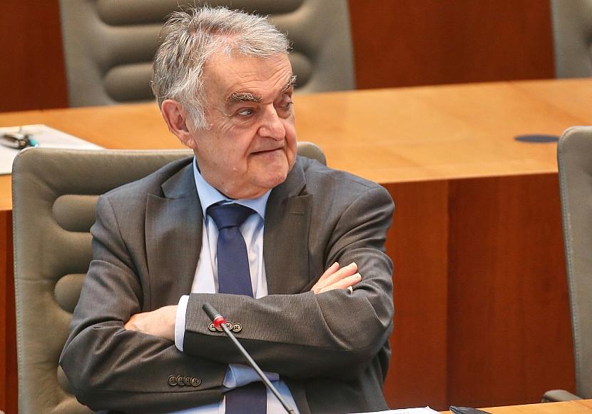 Reul schließt dritte Amtszeit als NRW-Innenminister nicht aus