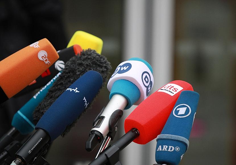 Forderung nach EU-Reaktion auf US-Visabeschränkungen für Medien