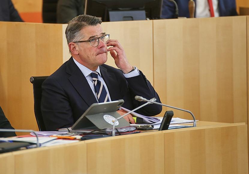 Rhein wirbt für Reformen nach griechischem Vorbild