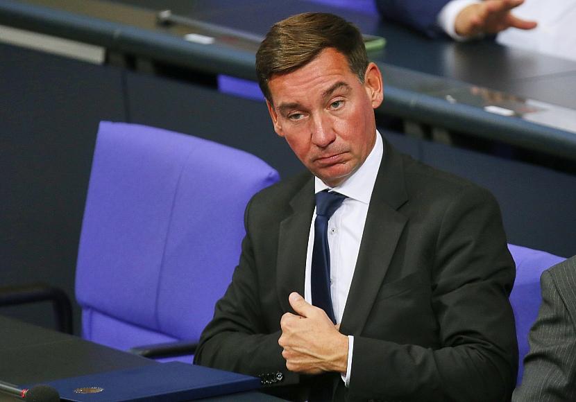 Hartmann: Russische Spionagesatelliten fliegen über Deutschland