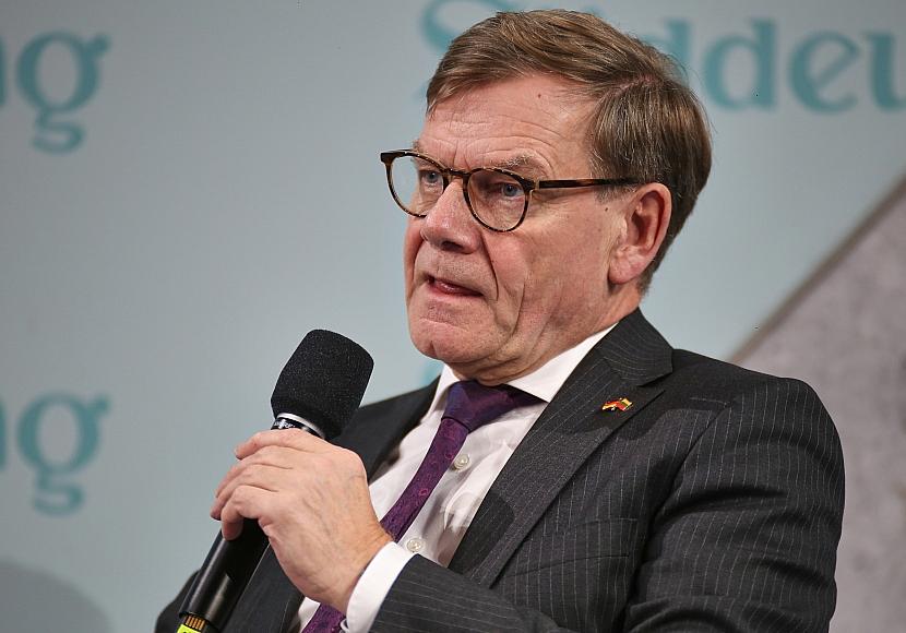 Verhandlungen: Wadephul pocht auf Entscheidungshoheit der Ukraine