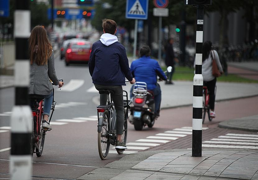 ADAC will verpflichtende Türwarnsysteme gegen 