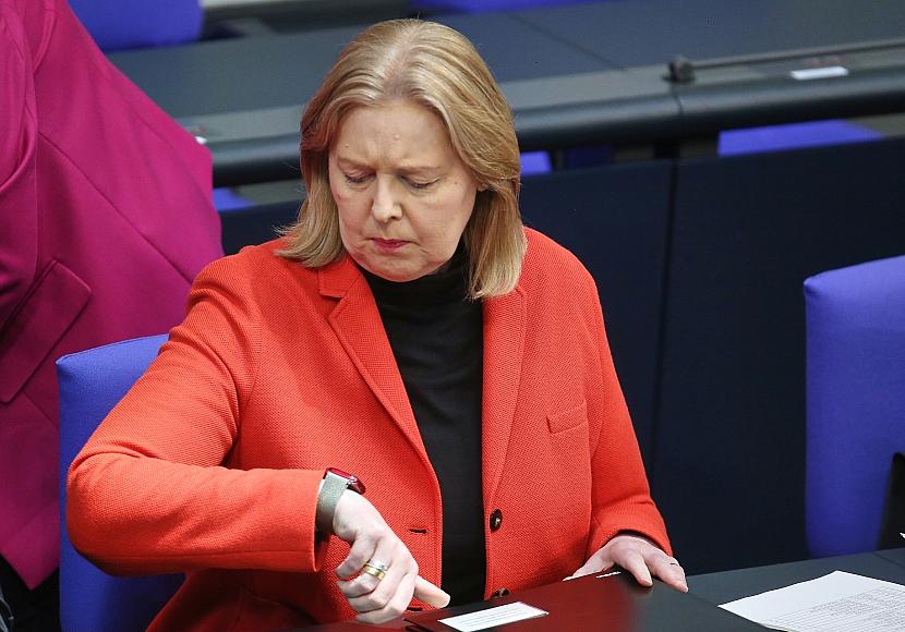 Arbeitsministerin will für Rente 