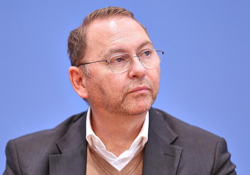 Verdi verteidigt Lohnforderung von sieben Prozent in Tarifrunde