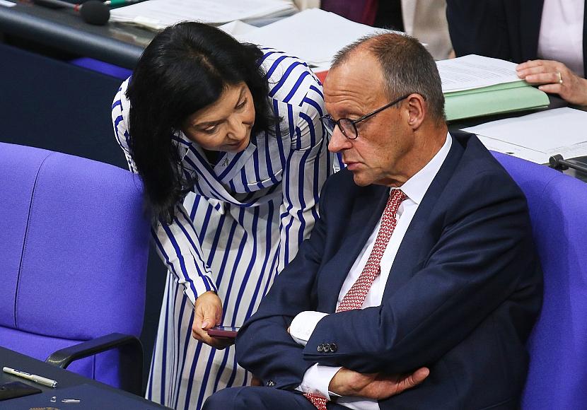 Giffey kritisiert Ton von Merz und Reiche