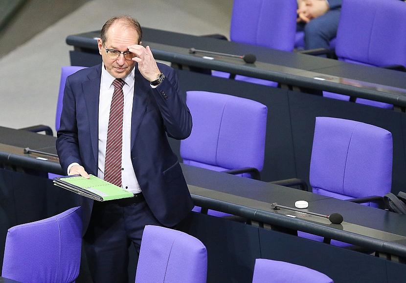 Afghanen-Aufnahme: Menschenrechtler kritisieren Dobrindt scharf