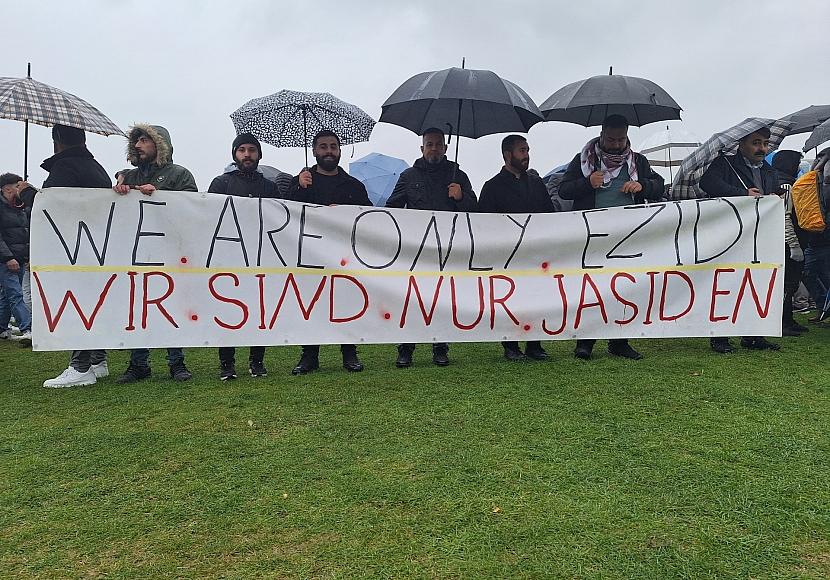 Zentralrat der Jesiden kritisiert fehlende Umsetzung von Beschlüssen