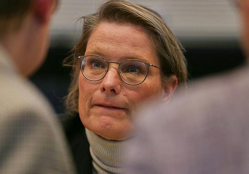 Hubig für Strafrechtsverschärfung bei Partnerschaftsgewalt