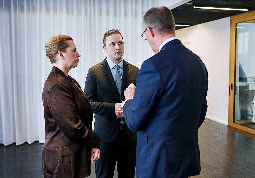 Merz verspricht Dänemark und Grönland 