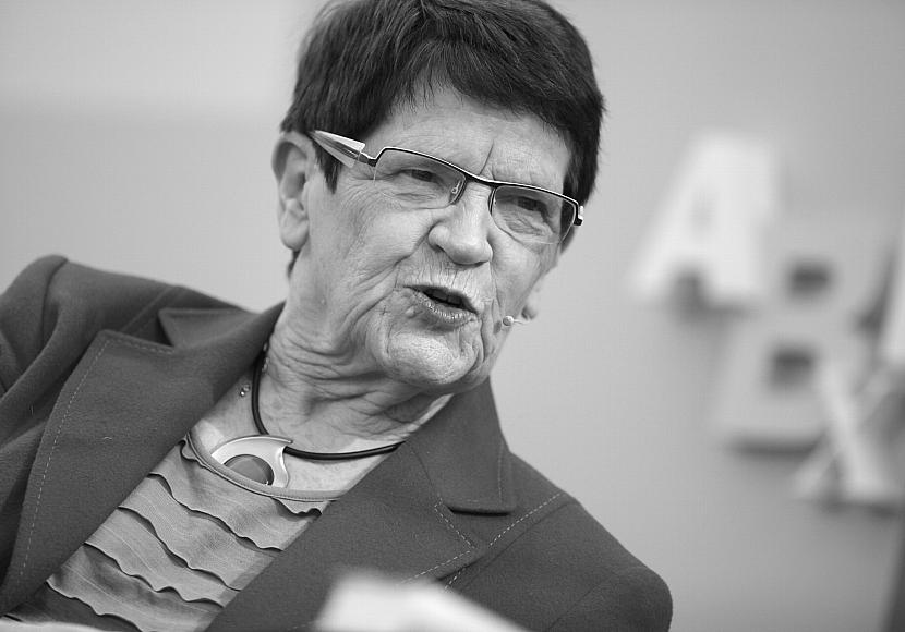 Merz würdigt Süssmuth als 