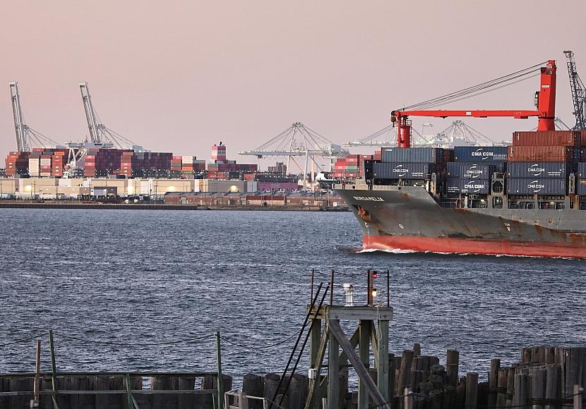 Mehr Exporte im Dezember - China löst USA als Haupthandelspartner ab