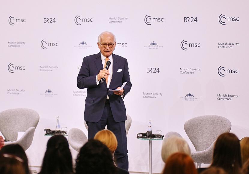 Ischinger fordert nach Sicherheitskonferenz mehr Druck auf Russland