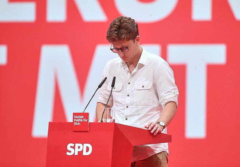 Juso-Chef hält Social-Media-Verbot für nicht durchsetzbar