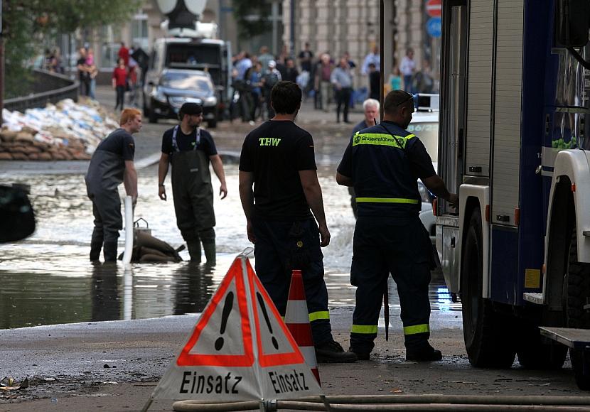 Prien kündigt Gesetzentwurf zu Gesellschaftsdiensten an