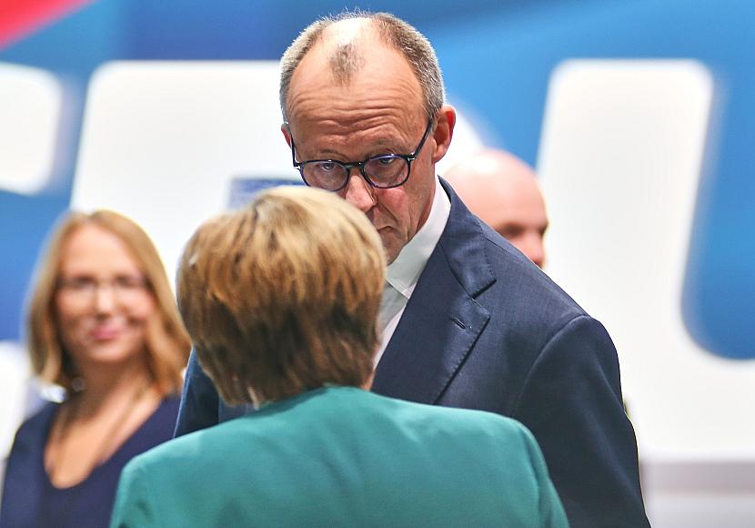 Merz sieht Parteitagsbesuch von Angela Merkel als 