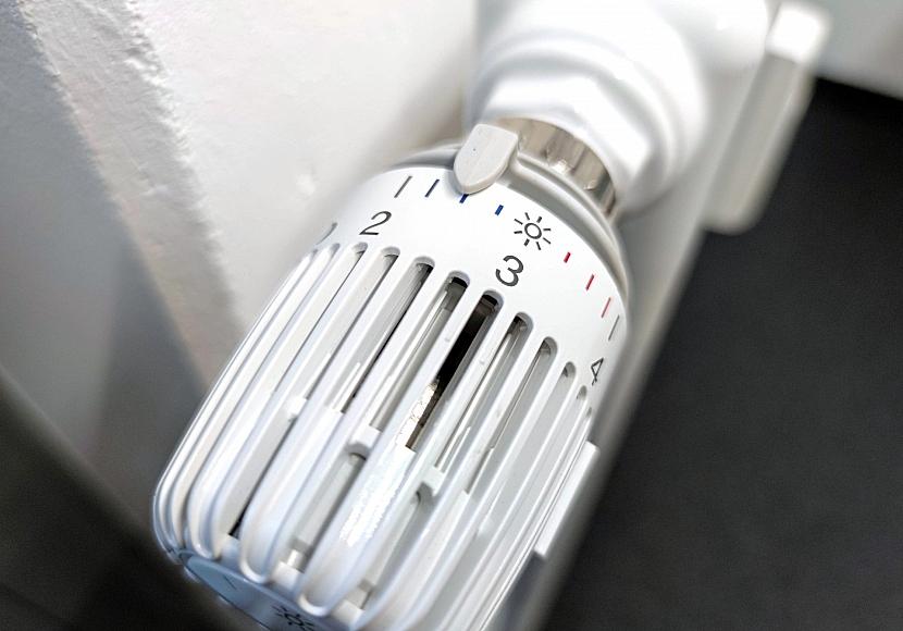 Caritas will Pflicht für klimaschonende Heizungen in Mietwohnungen