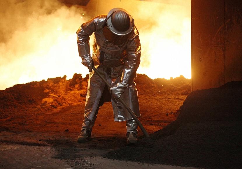 Auftragseingang der Industrie im Februar gestiegen