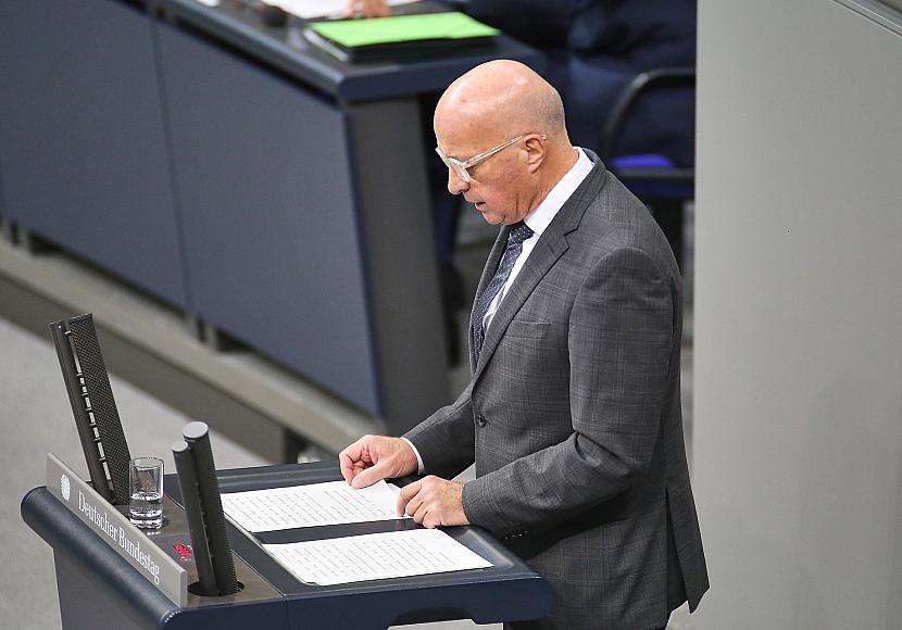 Berichte: Verteidigungspolitischer Sprecher der AfD tritt zurück