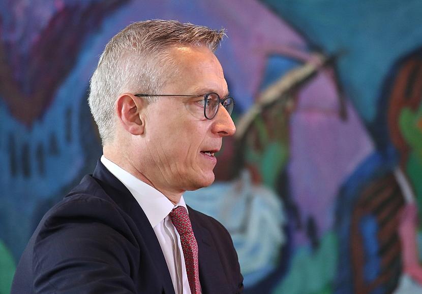 Wildberger kündigt 