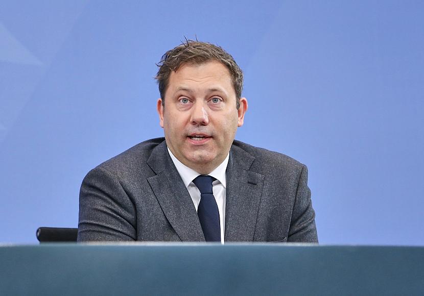 Klingbeil: Mineralölkonzerne verstärkt kartellrechtlich im Fokus