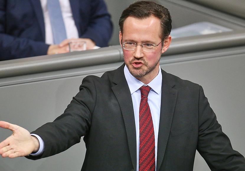 Wiese verlangt Materialvorratsliste für Deutschland