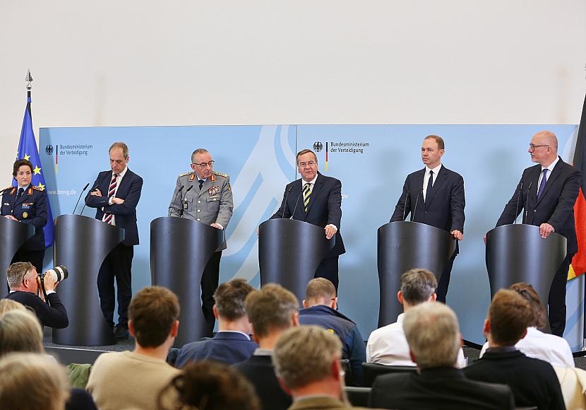 Bundeswehr soll neu ausgerichtet werden