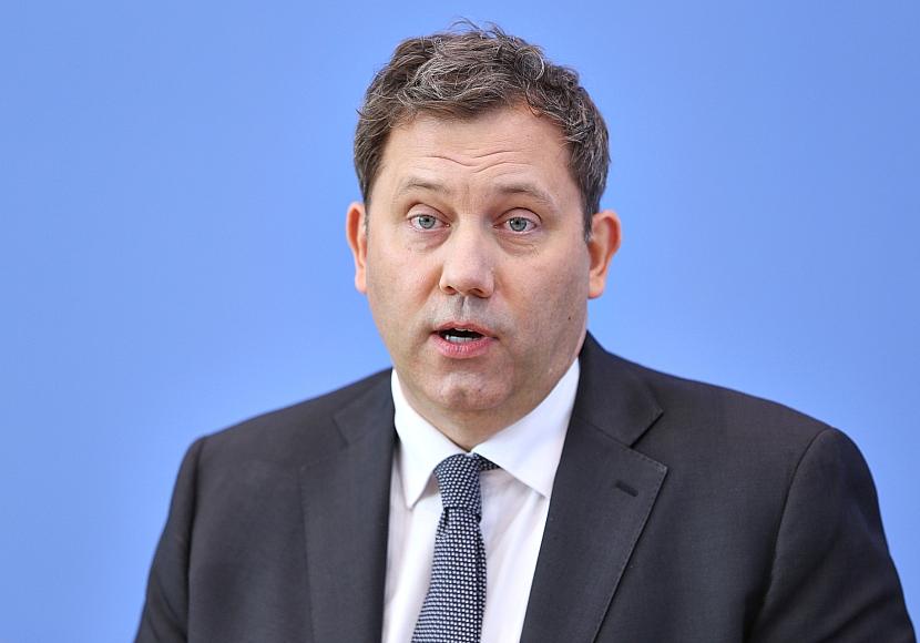 Kritik an Klingbeils Haushaltsentwurf für 2027