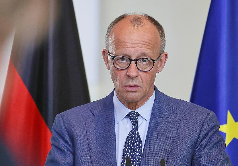 Merz wirft Putin 