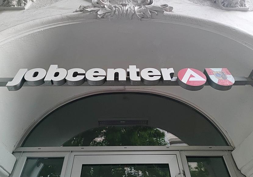 Unternehmen bauen vermehrt Stellen ab