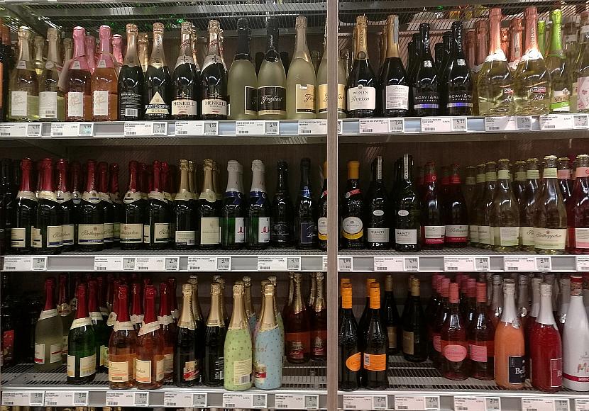 Klingbeil plant Erhöhung der Alkoholsteuer um 20 Prozent