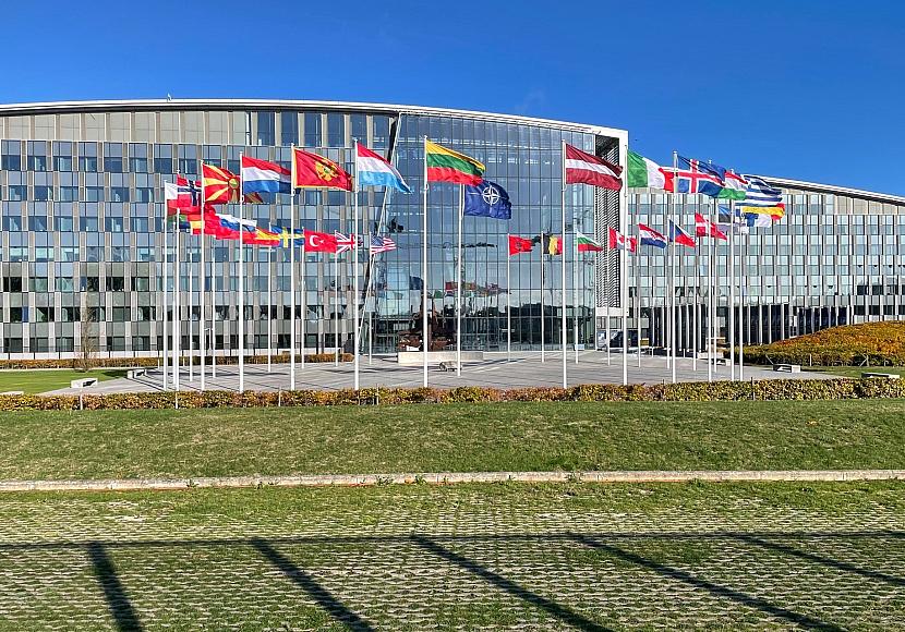 Stoltenberg mahnt Nato vor Gipfel zu Einigkeit
